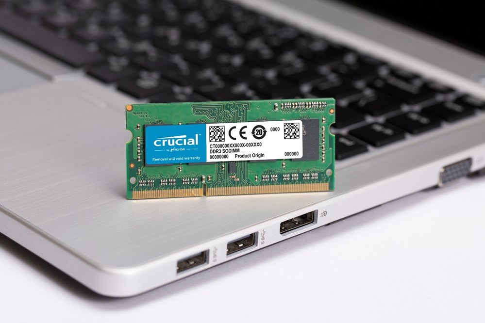 "Buy Online  CRUCIAL 8GB SODIMM DDR3L 1866MHz PC3L-14900 for Macbook Memory Peripherals"
